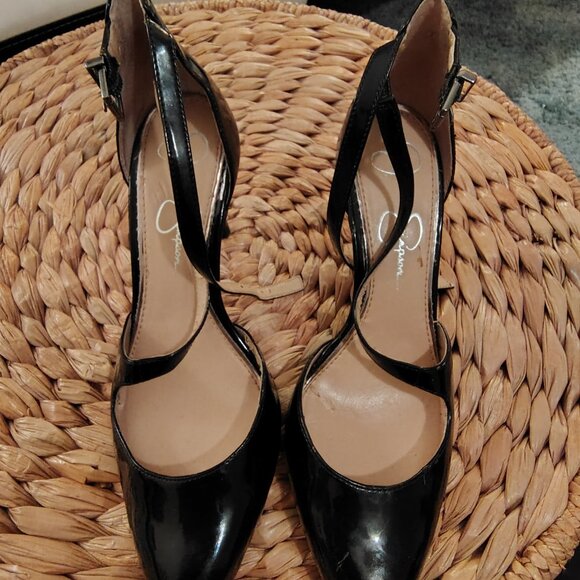 Black Leather Pumps by Jessica Simpson - Picture 3 of 7